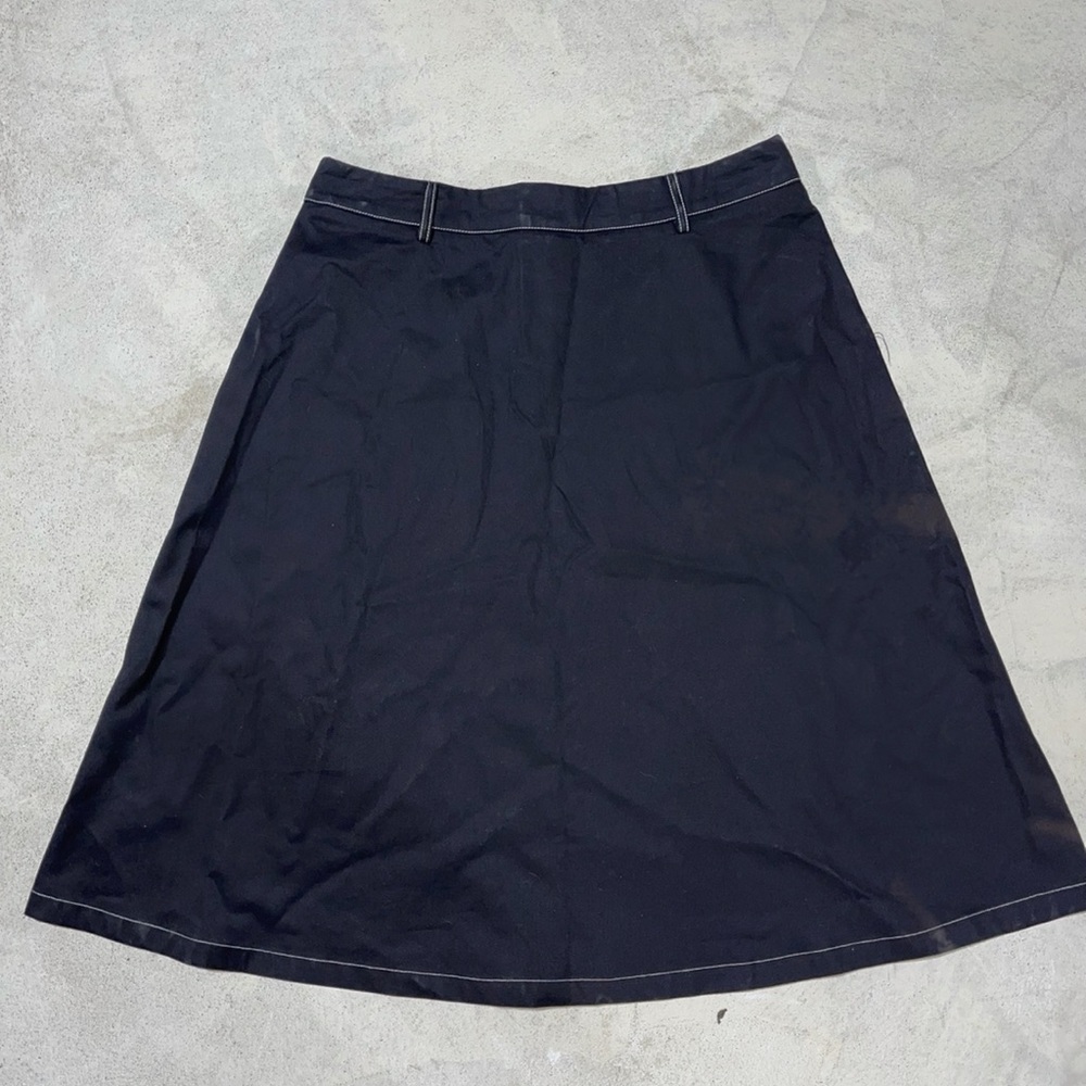 Black A-line skirt - Picture 3 of 3